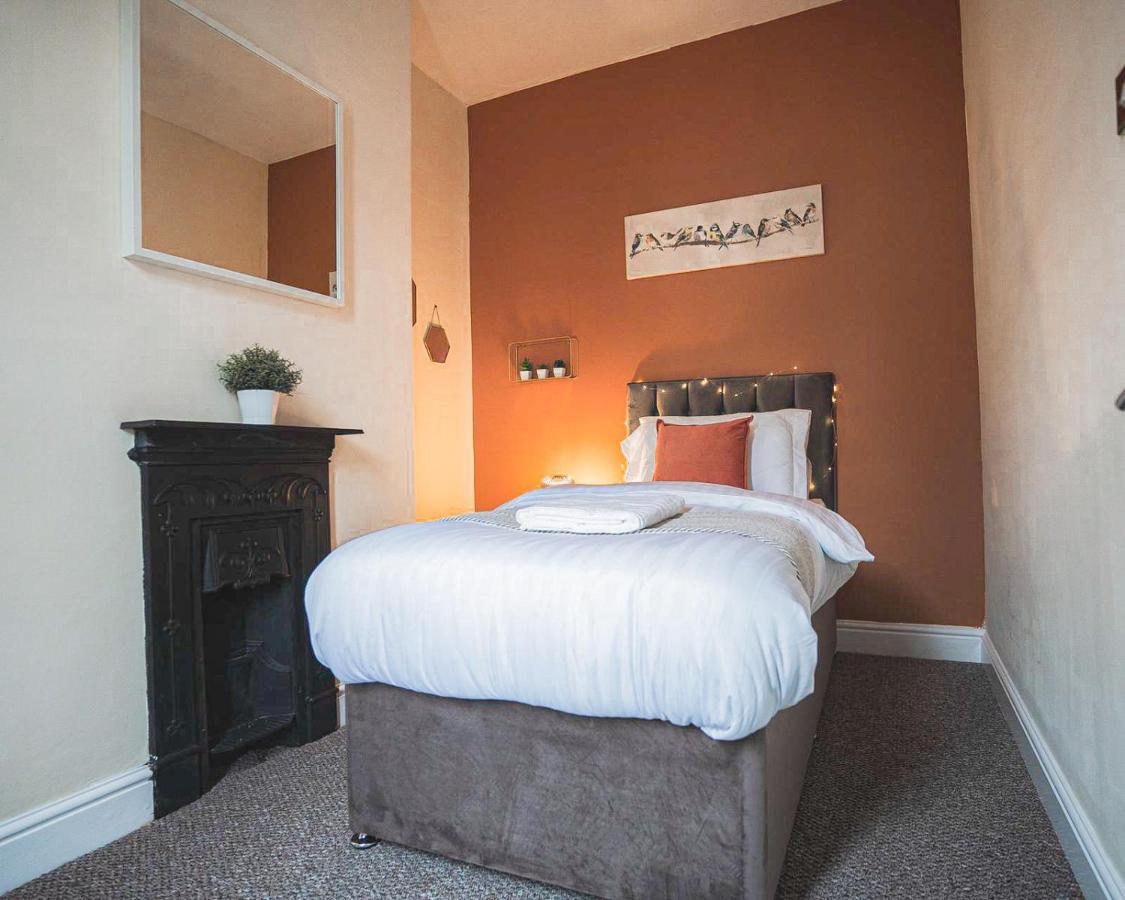 Cosy Affordable Digs Near Coventry City Centre Sleeps5 With Free Parking المظهر الخارجي الصورة