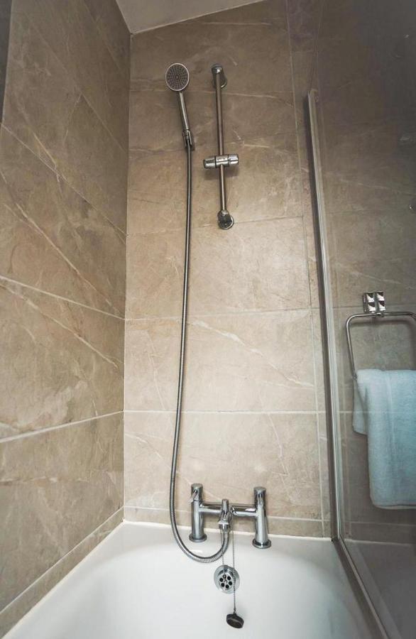 Cosy Affordable Digs Near Coventry City Centre Sleeps5 With Free Parking المظهر الخارجي الصورة